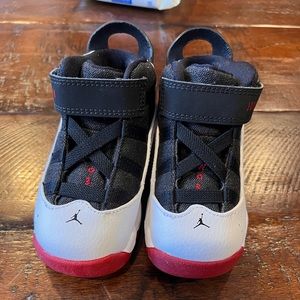 JORDAN 6 RINGS BT Boys size 6c Toddler